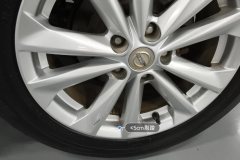 Left Rear Wheel Hub