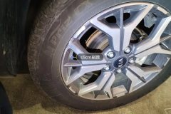 Right Front Wheel Hub