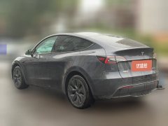 2024 Tesla Model Y 2024 Long Rangeall wheel driveEdition #2