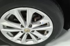 Right Front Wheel Hub