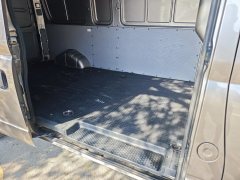 2019 Maxus V80 2019 2.5T AT ClassicCargo VanVANLWBMid Roof2/3Seat Diesel #6