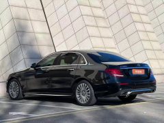 2018 Mercedes-Benz E-Class 2018 2.0T AT E300LFashion #5