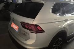 2017 Volkswagen Tiguan L 2017 1.8T AT 330TSILuxury FWD #3