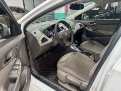 2014 Chevrolet Cruze Sedan 2015 1.5 AT ClassicSE #4