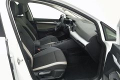 2021 Volkswagen Golf 2021 1.2T AT 200TSI Pro #22