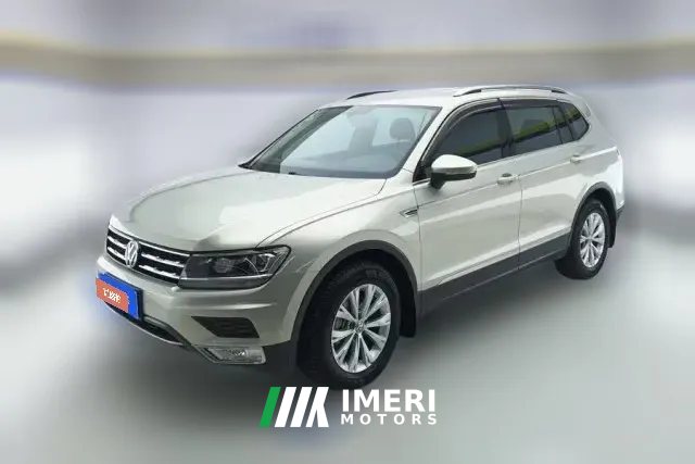 2017 Volkswagen Tiguan L 2017 1.8T AT 330TSIFashionFWD