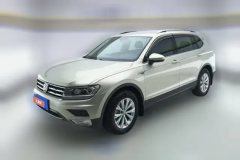 2017 Volkswagen Tiguan L 2017 1.8T AT 330TSIFashionFWD #1