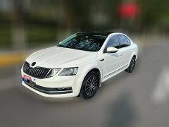 2018 Škoda Octavia 2018 1.6 AT Luxury #1