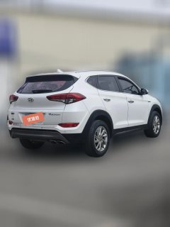 2016 Hyundai Tucson 2015 1.6T AT Comfort FWD #6