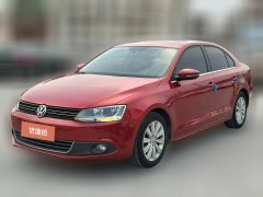 2015 Volkswagen Sagitar 2014 1.6 AT Comfort Facelift #1