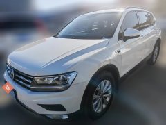 2018 Volkswagen Tiguan L 2018 2.0T AT 330TSIFashionFWD #1