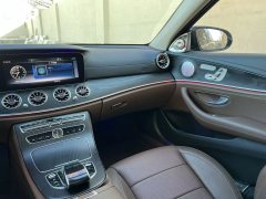 2018 Mercedes-Benz E-Class 2018 2.0T AT E300LFashion #11