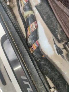 Left Sill Harness