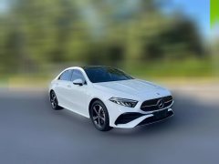 2024 Mercedes-Benz A-Class 2023 1.3T AT A 200 L Fashion #2