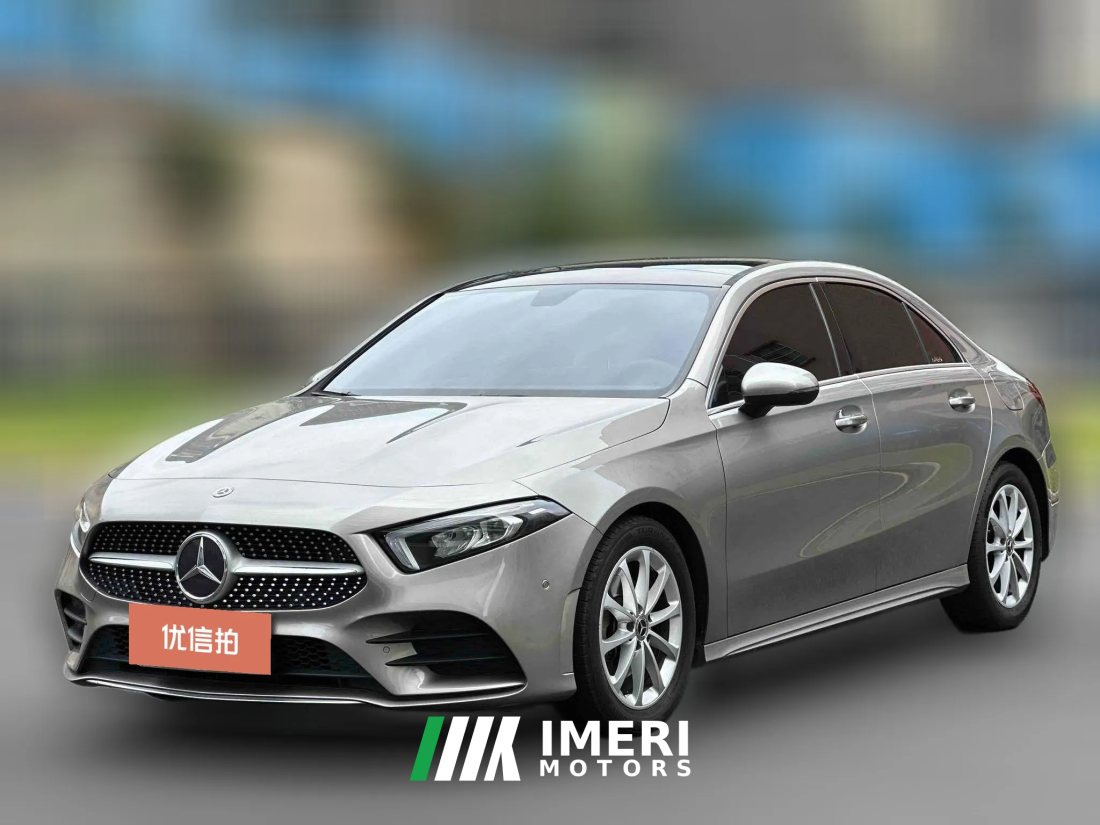 2021 Mercedes-Benz A-Class 2020 1.3TAT A200LSportsedan chairFashion Facelift