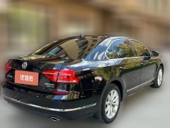2017 Volkswagen Passat 2017 1.8T AT 330TSIHonor #3