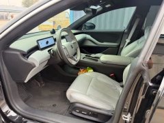 2025 NIO ET5T 202475kWh Touring #4