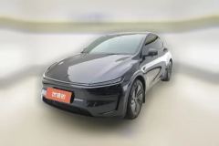 2025 Tesla Model Y 2025 rear wheel driveEdition #1