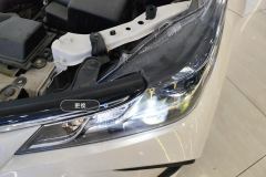 Лев. Передн. фара