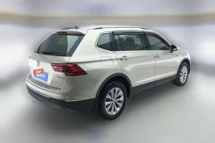 2017 Volkswagen Tiguan L 2017 1.8T AT 330TSIFashionFWD #3