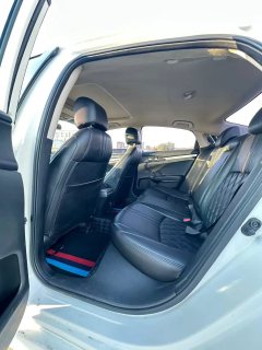 2016 Honda Civic 2016 1.5T AT 220TURBOLuxury #5