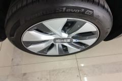 Right Rear Wheel Hub