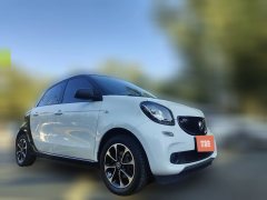 2017 smart ForFour 2018 1.0 AT 52Kilowatt passionEdition (Imported) #3