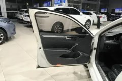 2017 Volkswagen Passat 2016 1.8T AT 330TSIYu ZunEdition #7