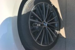Right Front Wheel Hub