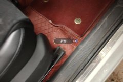 Passenger Seat Rail