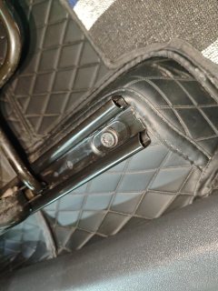 Passenger Seat Rail & Frame