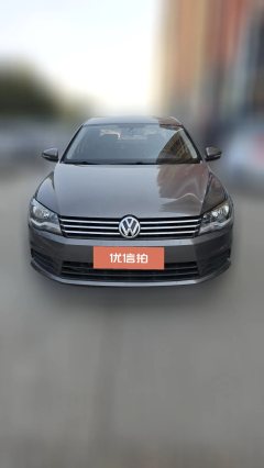 2015 Volkswagen Bora Sedan 2014 1.6 AT Comfort #1