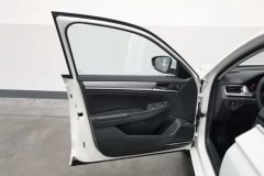 2016 Volkswagen Bora Sedan 2016 1.6 MT Comfort #11