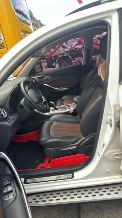 2017 BYD Song EV 2017 1.5T AT DMLuxury 4WD HEV #6