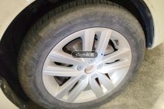 Right Front Wheel Hub
