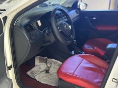 2018 Volkswagen Polo Hatchback 2016 1.4 AT Fashion #9