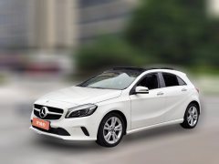 2018 Mercedes-Benz A-Class 2017 1.6T AT A200Dynamic Facelift (Imported) #1