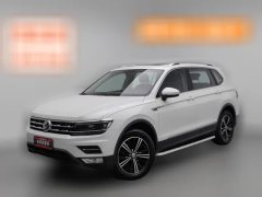 2017 Volkswagen Tiguan L 2017 1.8T AT 330TSIFlagshipFWD #1