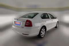 2015 Škoda Octavia 2015 1.6 AT ClassicYizhiEdition #3