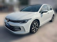 2025 Volkswagen Golf 2025 Facelift 300TSI Pro #1