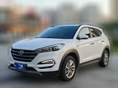 2016 Hyundai Tucson 2015 1.6T AT SmartFWD #1