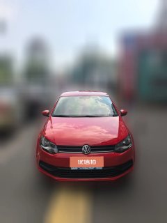 2016 Volkswagen Polo Hatchback 2014 1.4 MT Fashion #2