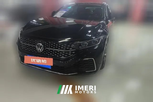 2022 Volkswagen Passat 2022 330TSI AT starry skyLuxury