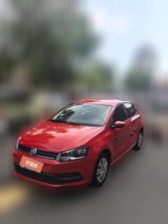 2016 Volkswagen Polo Hatchback 2014 1.4 MT Fashion #1