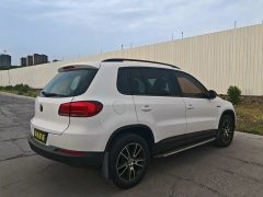 2014 Volkswagen Tiguan 2015 1.8T AT Luxury FWD #9