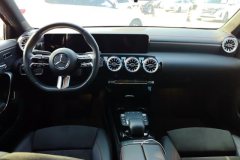 2023 Mercedes-Benz A-Class 2023 1.3T AT A 200 L Fashion #12