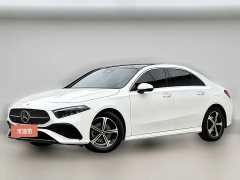2023 Mercedes-Benz A-Class 2024 A 200 L Dynamic #1