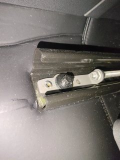 Passenger Seat Rail & Frame