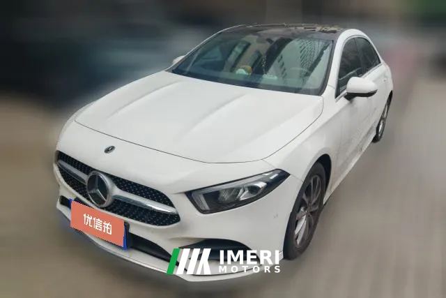 2022 Mercedes-Benz A-Class 2022 Facelift 1.3T AT A 200 L Sportsedan chairDynamic