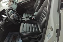 2016 Volkswagen Golf 2016 230TSI ATLuxury #9